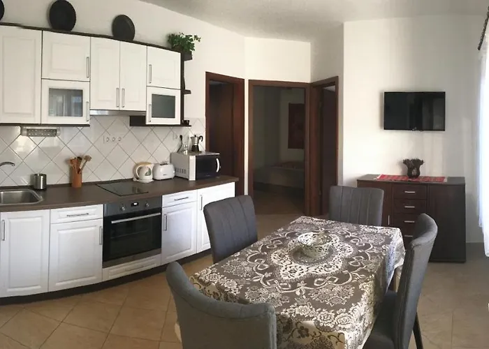 Vadrozsa Vendeghaz 시오포크